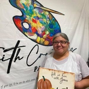 Meet your Posher, Lina